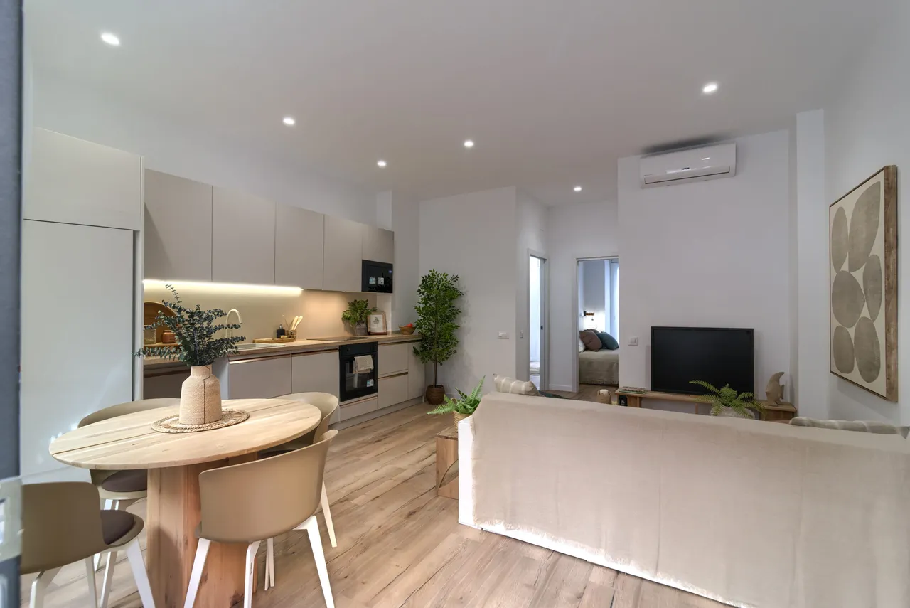 Planta Baja Reformada en Venta en Ruzafa — foto 2