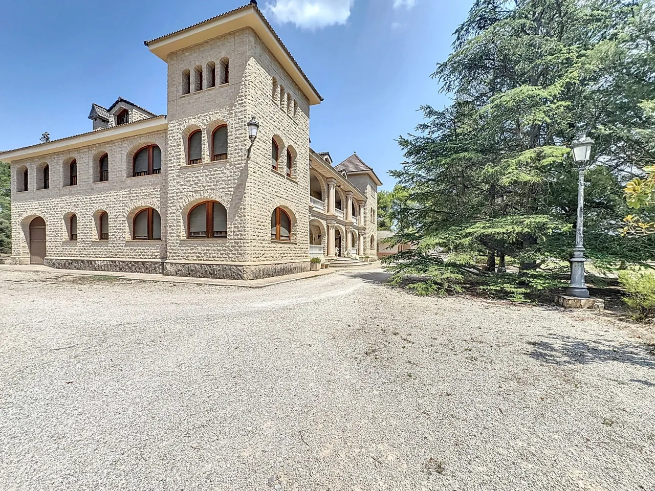 Gran Villa en Venta en Banyeres de Mariola — foto 2